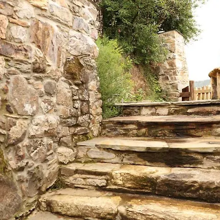 Casa Do Bico * Becerreá